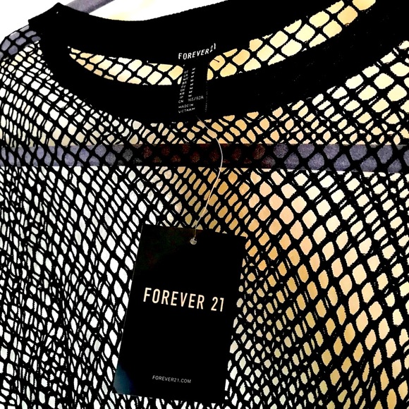 Crop Top - Picture 1 of 4